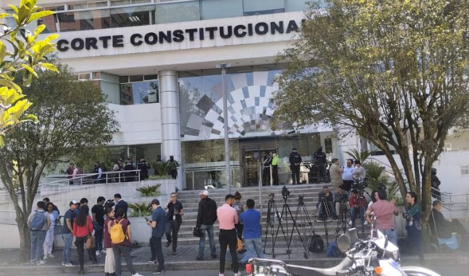 Jueces designados para tratar demanda sobre "muerte cruzada" n Ecuador