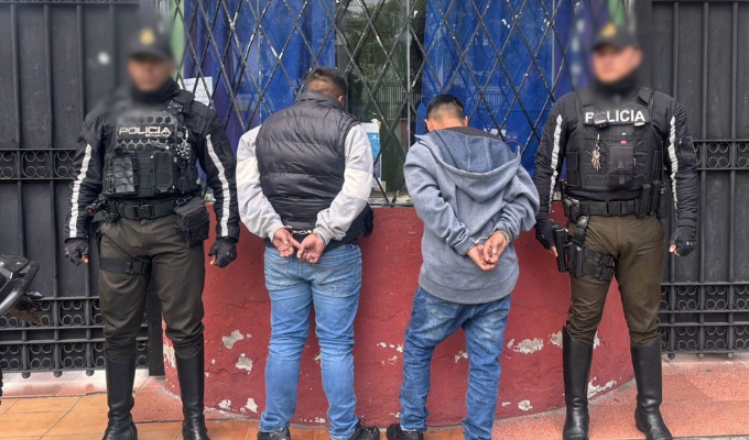¡Persecución en Quito terminó con dos ladrones capturados!