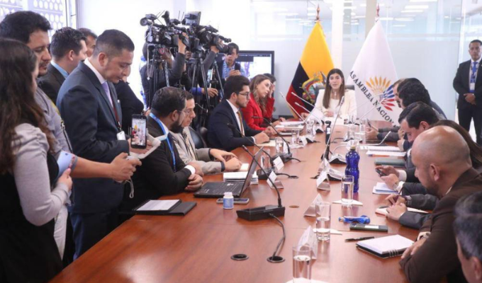 Primer paso: Asamblea aprueba informe para debatir ley ambiental