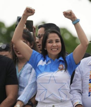 Luisa González evita hablar sobre fraude y critica elecciones de 2023