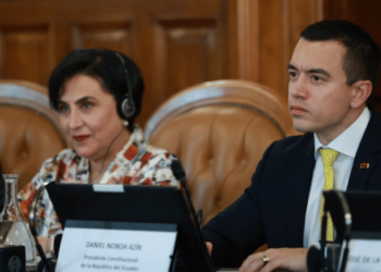 ¡Regresa la base de Manta? Noboa lo pone en manos del pueblo