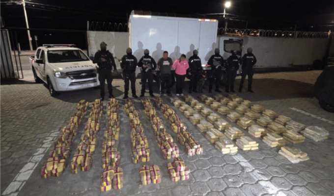 Mega cargamento de droga cae en Imbabura