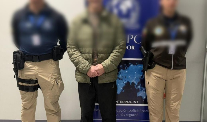 ¡Ruso fue extraditado desde Ecuador por estafa millonaria!