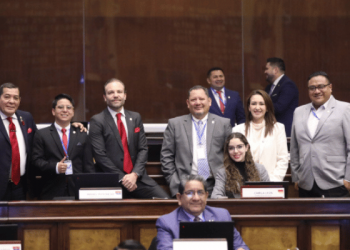 ¡Nepotismo sacude a ADN y ahora sacan código de ética!