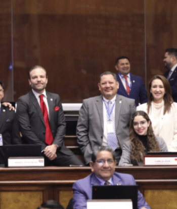 ¡Nepotismo sacude a ADN y ahora sacan código de ética!
