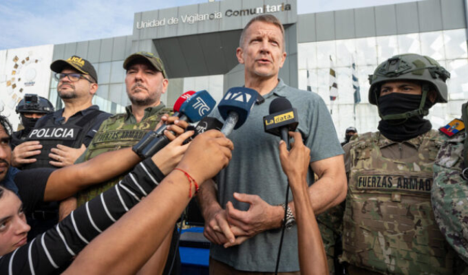 Erik Prince vuelve a Ecuador para entrenar a la Policía