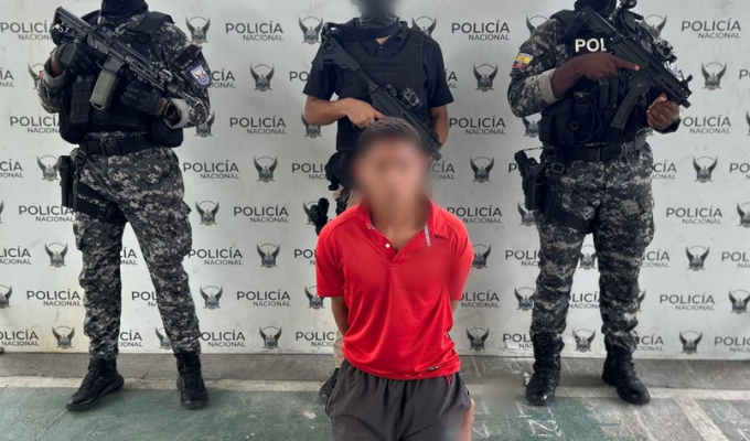 ¡Cayó en pleno centro de Esmeraldas!