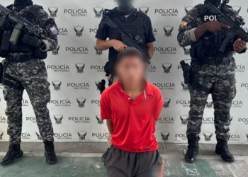 ¡Cayó en pleno centro de Esmeraldas!