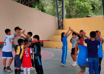 Niños entre 5 y 12 años disfrutan y aprenden con la Policía Nacional