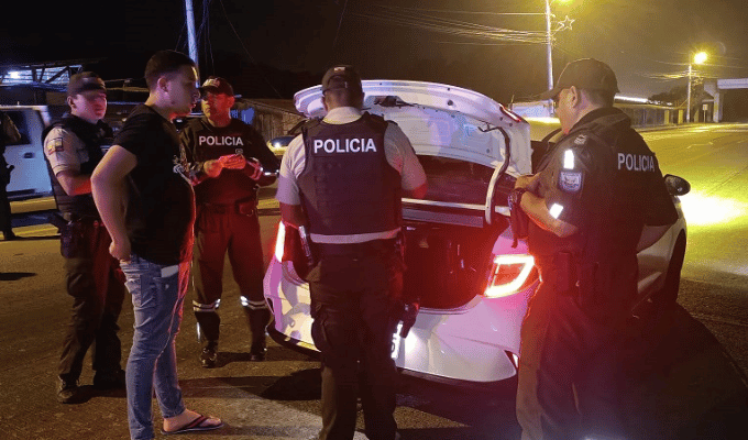 ¡La Policía se tomó las vías de Manabí!
