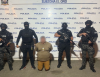 ¡Cae con pistola y fajos de billetes en Machala!
