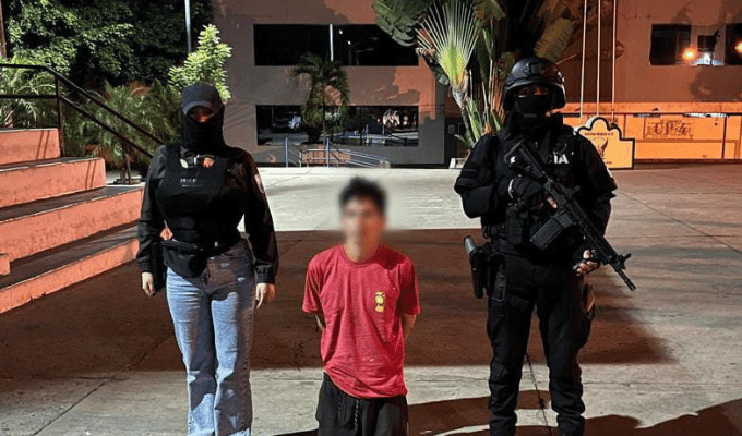 ¡Tenía boleta y lo encontraron con armas y droga!