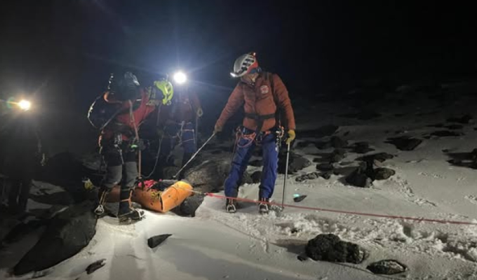 ¡Otra muerte en el Cayambe! Montañista cayó y no sobrevivió