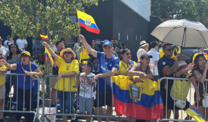 Queens explotó en amarillo, azul y rojo con el desfile ecuatoriano