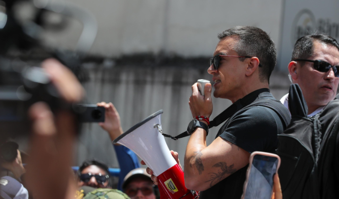 Gobierno midió su apoyo en las calles contra la Corte Constitucional