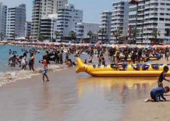 Trabajo por horas en turismo: la apuesta de Noboa