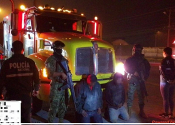 🚛 Ejército decomisa tanquero con diésel en Santo Domingo