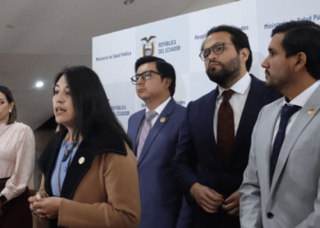 Millones para medicinas no se usaron y ahora regresan a control centra