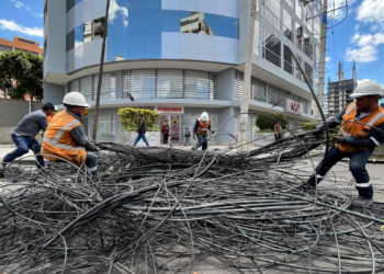 Quito entierra los cables y cambia su imagen
