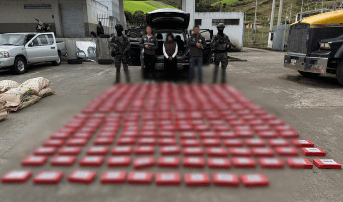 Golpe al narco en Tulcán: 2,4 millones de dosis fuera de juego
