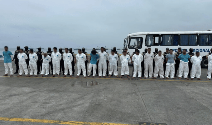 ¡Golpe en Manabí! 10,3 toneladas de droga fuera de circulación