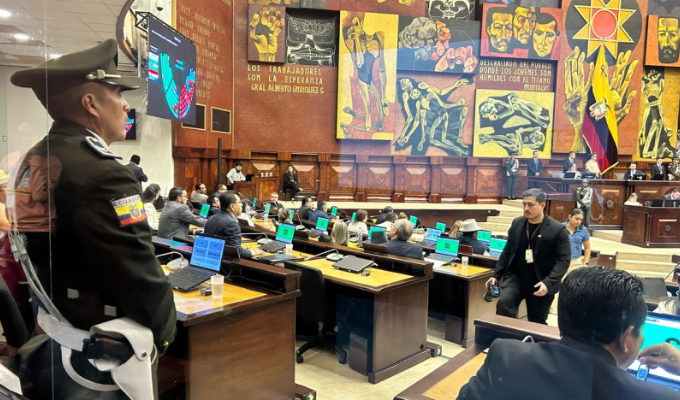 ADN y aliados aprobaron la Ley de Transparencia Social con 78 votos