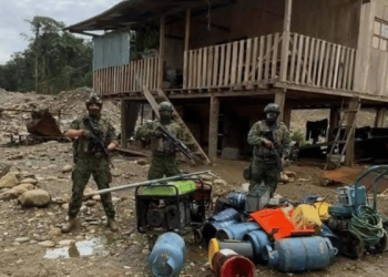 Militares arrasan con campamento de minería ilegal en Palora