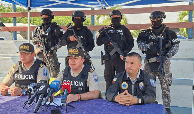 Allanazo en Santa Ana: cayeron con armas y municiones