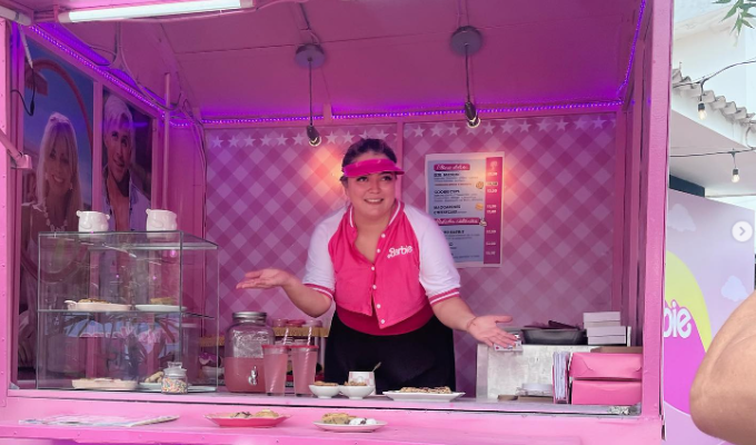 Una Taza de Té en el Mundo de Barbie: La Nueva Cafetería de Guayaquil