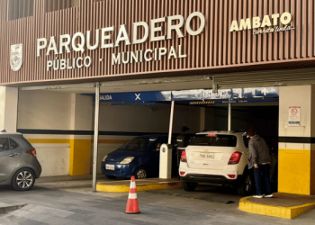 Ambato invertirá $3 millones en automatizar sus 13 parqueaderos