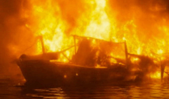 Armada señala a la banda Sao-Box por ataque e incendio de barcos