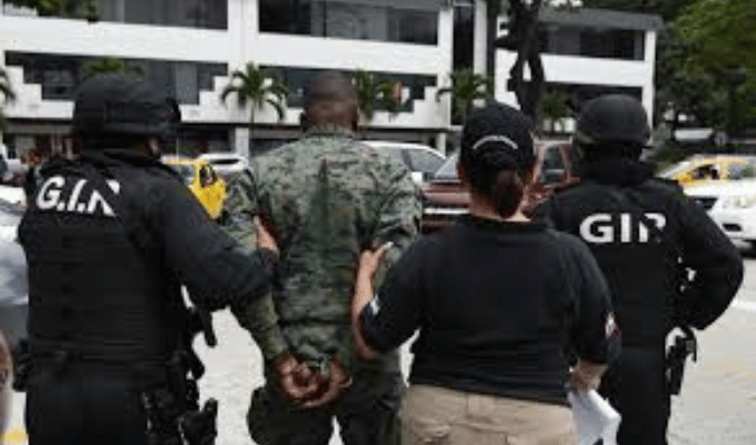 Ejército confirma captura de 16 militares y 5 civiles en megaoperativo