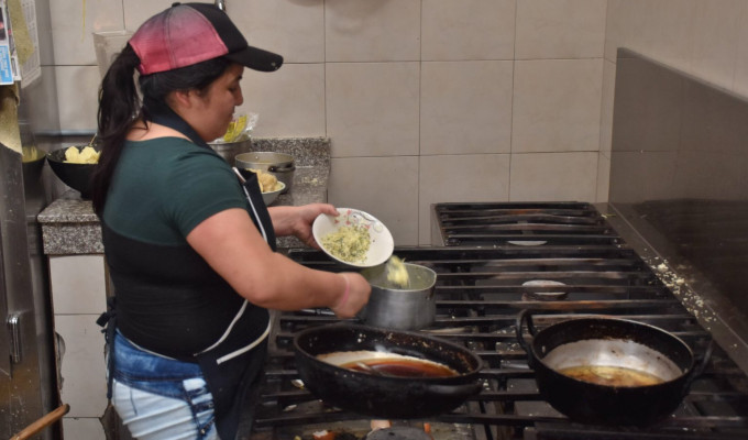Ambato impulsa manejo responsable de aceites quemados en mercados
