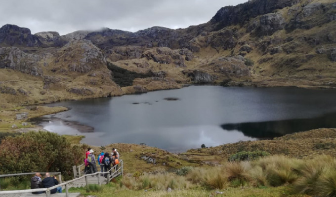 Hallan con vida a dos andinistas extraviados en el Cajas