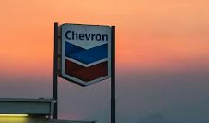 Ecuador deberá pagar USD 800 millones a Chevron