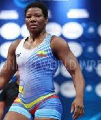 ¡Génesis Reasco reina del mundo en 76 kg!