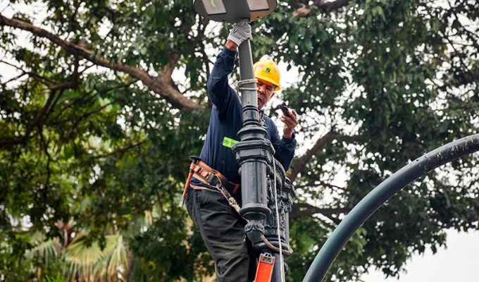 LED, parques y avenidas: así avanza el plan de luz en Guayaquil