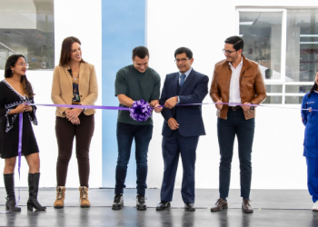 Noboa inaugura edificio de la ESPOCH