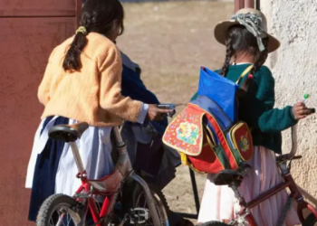 Bolivia prohíbe matrimonio con menores de 18 años