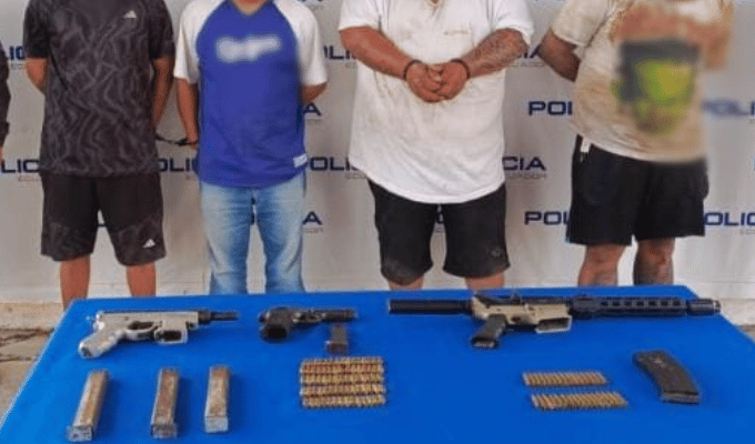 Cae alias “Cacho” en Machala: arsenal y tres cómplices
