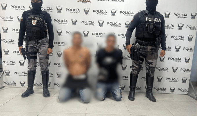 Dos armados cayeron tras persecución en Esmeraldas