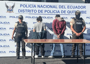Quito: dos capturados tras robo con cuchillo
