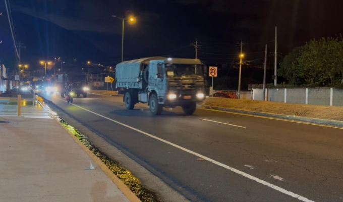 Gobierno envía convoy militar a Ibarra tras “emboscada” en Cotacachi