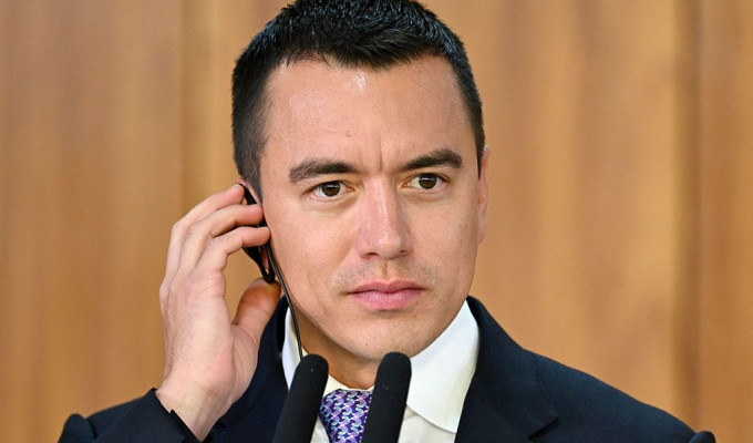Noboa condenó ataque a convoy humanitario en Otavalo