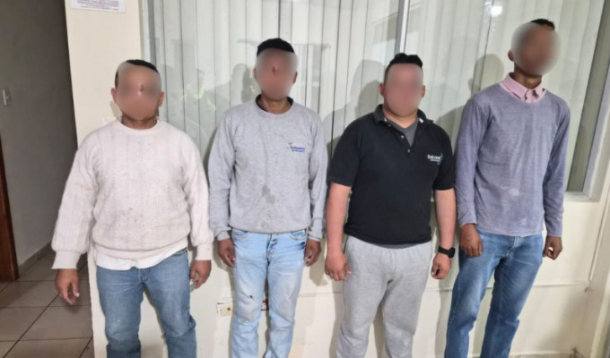 Liberaron a cuatro de los 17 militares retenidos en Cotacachi