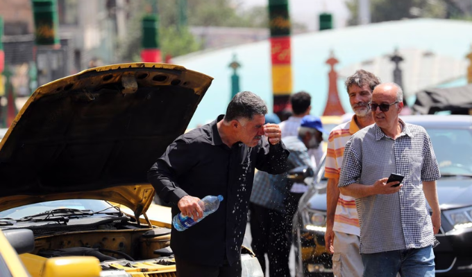 ¡Irán se toma un descanso! Declaran días libres por calor insoportable