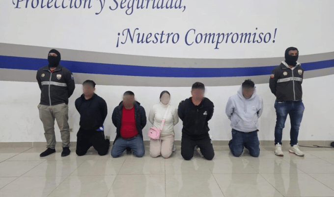 Cayó banda que asaltaba a personas y robaba autos en Quito