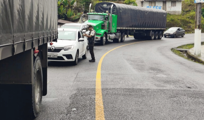 Esmeraldas: patrullajes y controles para cuidar a transportistas