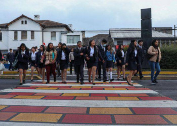 Mineduc suspende clases presenciales en cinco distritos