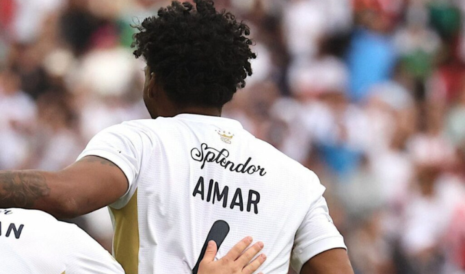 Darío Aimar se fue de Liga de Quito y dejó la zaga con tres centrales
